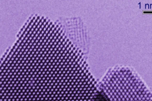 Electron microscopy image of cerium dioxide with surface copper oxide.